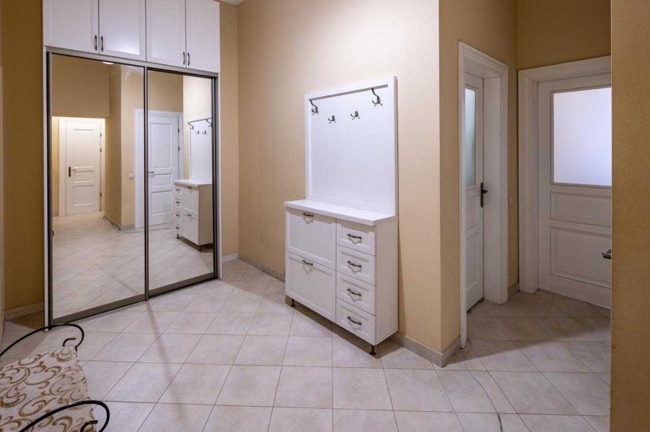 Romari Сербська 9 Leilighet Lviv Eksteriør bilde