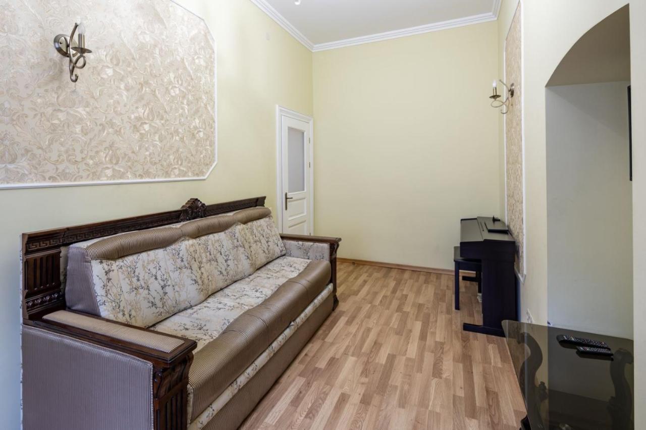 Romari Сербська 9 Leilighet Lviv Eksteriør bilde